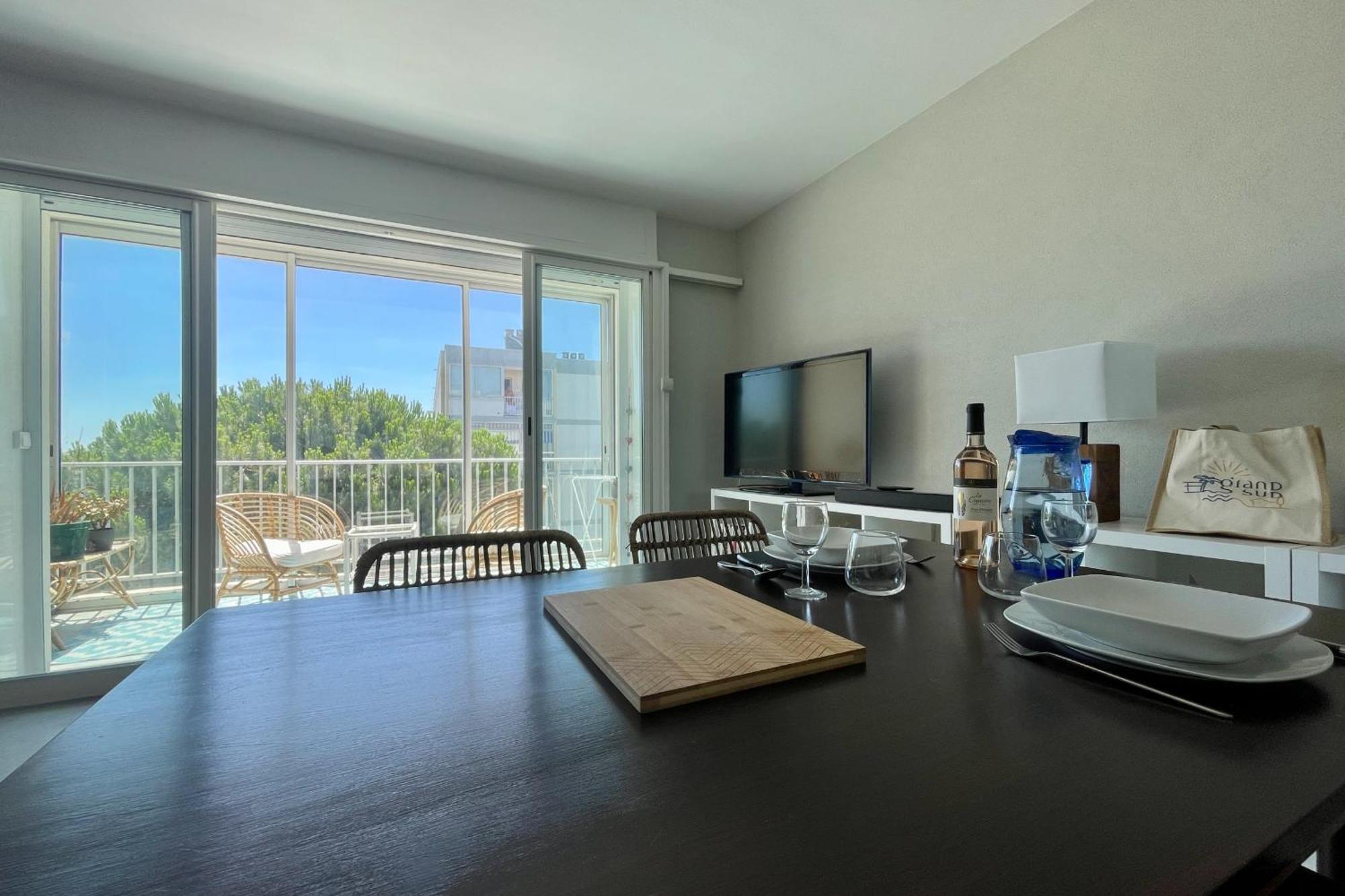 Le Neptune Appartement T2 Tout Confort Au Calme Et A Deux Pas De La Plage Le Grau-du-Roi Ngoại thất bức ảnh